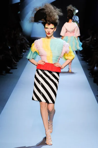 Look 6